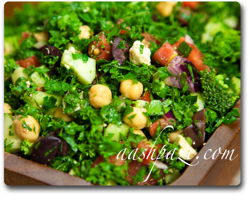 Mediterranean crunch salad